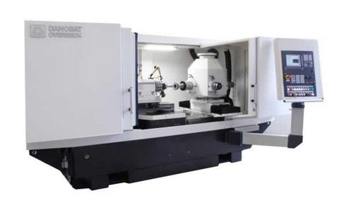 High-precision Danobat-Overbeck grinding machine for machining spindles and tool holders