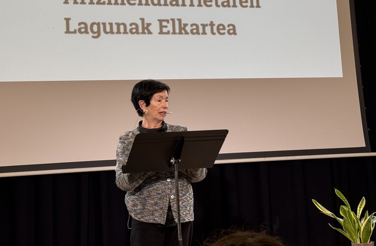 Lurdes.JPG Lurdes.JPG