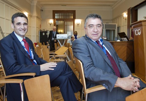 "Las cooperativas que se internacionalizan crean más empleo en casa"