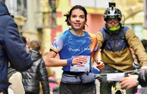 “Me hace gracia recordar que cuando éramos pequeñas y nuestra familia nos llevaba al monte, mi hermana y yo siempre íbamos quejándonos”