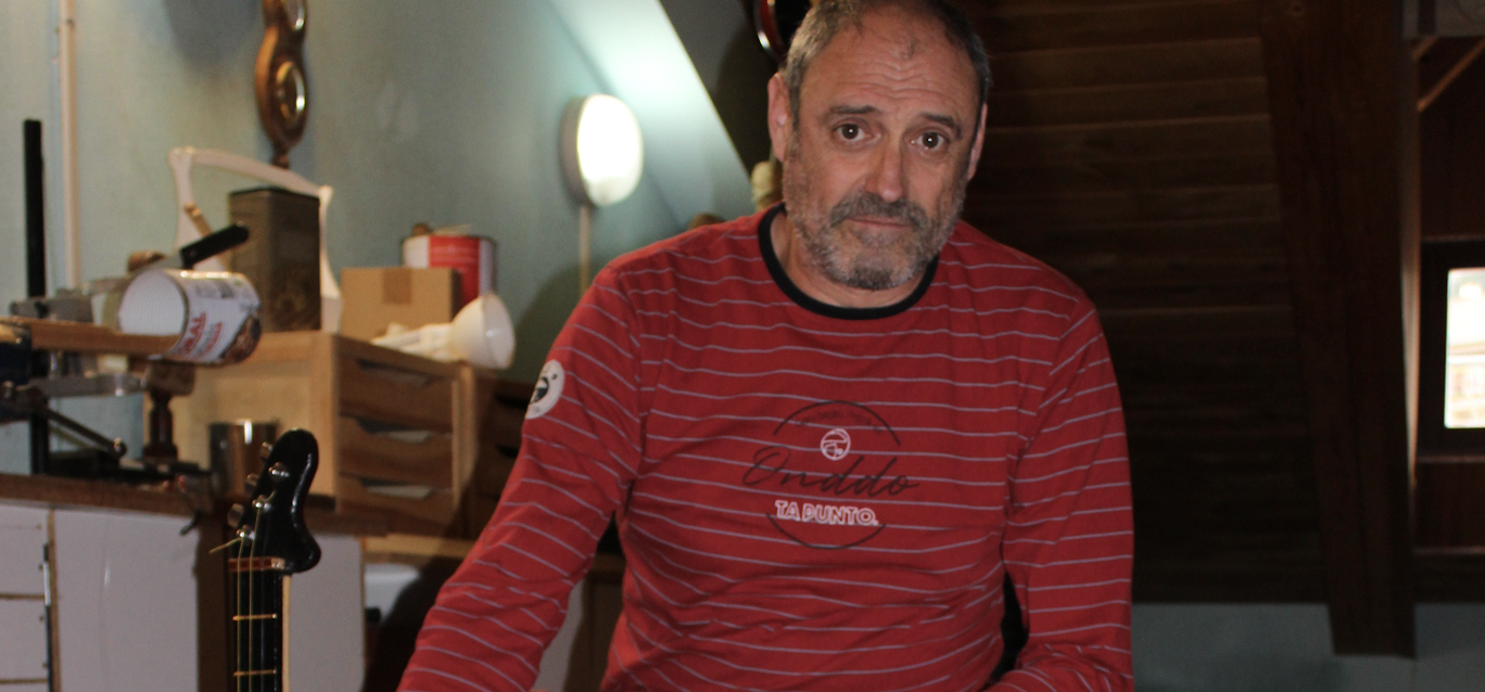 “No hago instrumentos para ser solo expuestos, quiero que la gente les saque sonido” “No hago instrumentos para ser solo expuestos, quiero que la gente les saque sonido”