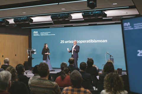 25 años investigando para impulsar el cooperativismo