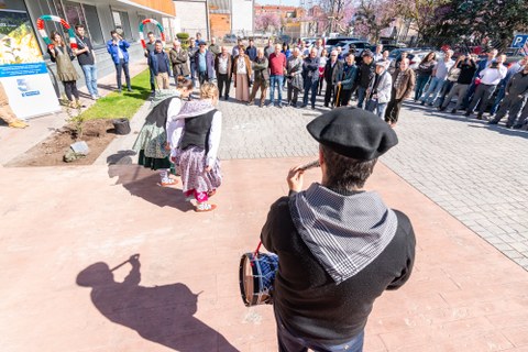 Aurrenak rinde homenaje a los pioneros del 74