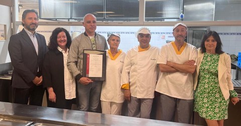 Ausolan y Kurutziaga Ikastola refuerzan su liderazgo en sostenibilidad manteniendo su certificación de Comedor Eco-Responsable