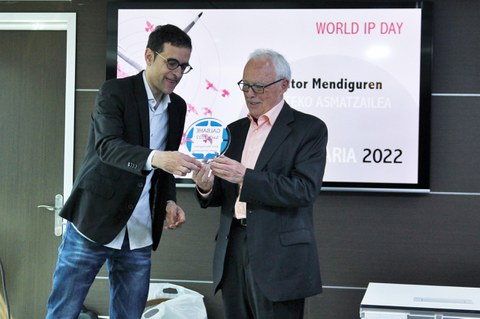 Bitor Mendiguren recibe el Premio GALBAHE al mejor inventor