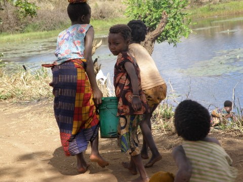 Céntimos solidarios de Eroski a favor de los programas de Mundukide