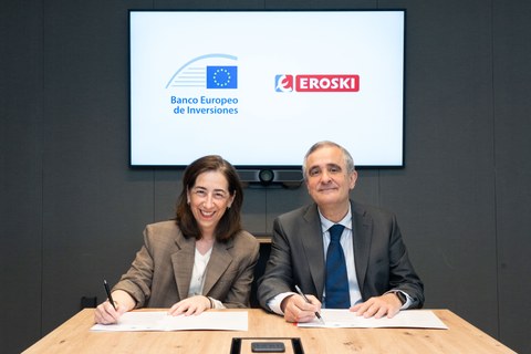 El BEI y Eroski firman un préstamo de 40 millones de euros para impulsar la innovación y la eficiencia