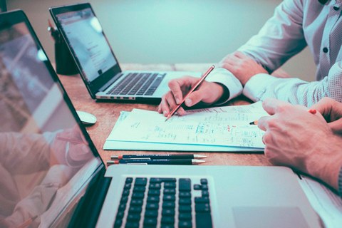 El índice de confianza empresarial muestra un empeoramiento de cara a 2022