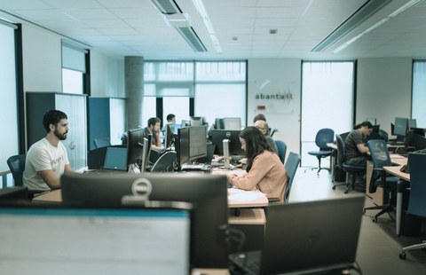 El proyecto E3+ impulsa el empleo en tecnologías de vanguardia entre los jóvenes