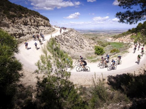 Épico aniversario de la Orbea Monegros con 8.000 ciclistas