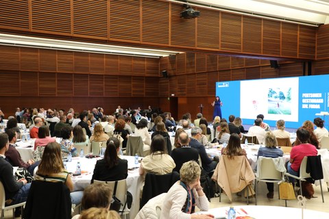 Equilibrio entre la tecnología y lo humano, en el Foro de Personas