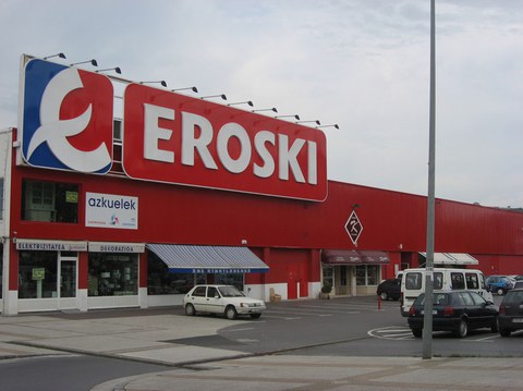Eroski abona hoy 30 millones a los titulares de aportaciones