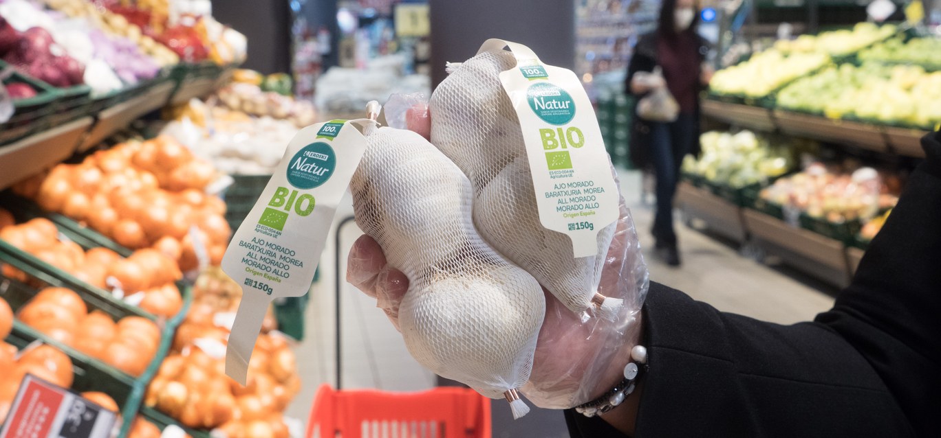 EROSKI desarrolla una nueva gama ecológica de productos frescos de marca propia