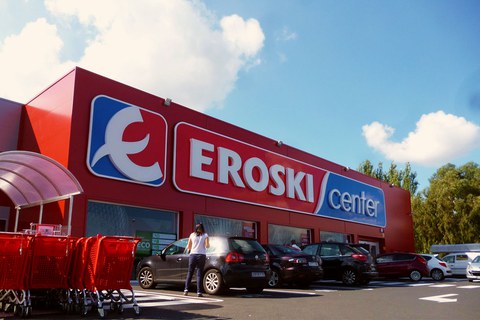 Eroski paga 12 millones de euros en intereses a los inversores