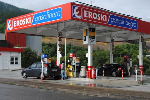 Eroski prevé abrir 19 gasolineras en dos años 