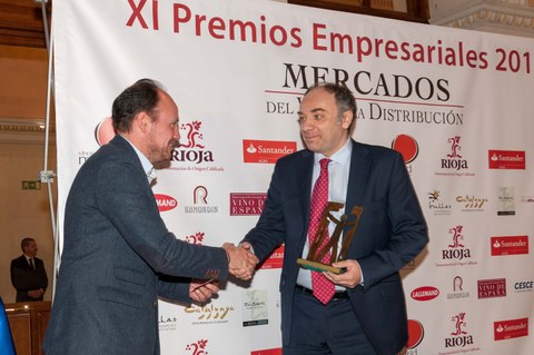 EROSKI recibe el premio a la mejor gestión de responsabilidad social corporativa