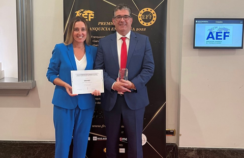 Eroski recibe el premio al mejor franquiciador de alimentación del Estado