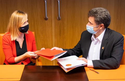Eroski y Euskaltel firman un acuerdo de colaboración que ofrece nuevas ventajas a la tarjeta EROSKI Club