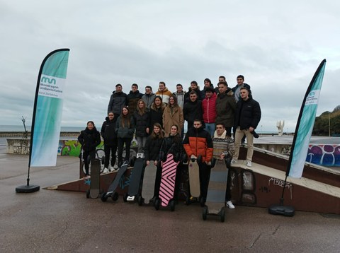 Estudiantes de Mondragon Unibertsitatea diseñan y fabrican monopatines todoterreno sostenibles