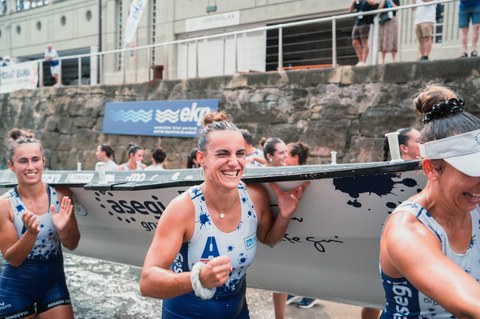"Ganar la bandera de La Concha ha sido increíble. La mejor manera de poner fin a diez años de carrera en el remo"