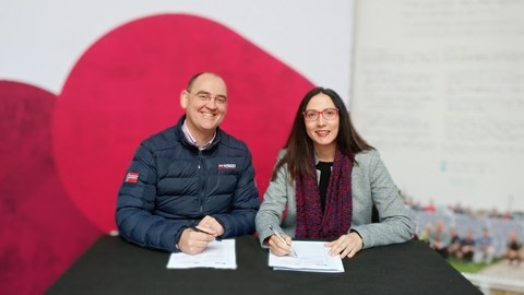 Goiener y la Facultad de Humanidades y Ciencias de la Educación firman un acuerdo para la utilización de energía renovable