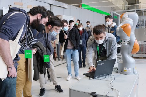 Ikerlan reúne a más de 300 futuros ingenieros para hablar sobre tendencias tecnológicas y talento