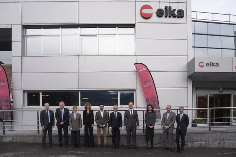 Iñigo Urkullu visita Eika con motivo del 50 aniversario de la cooperativa