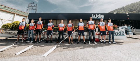 Kide presenta la trainera "Antiguako Ama" de Ondarroa