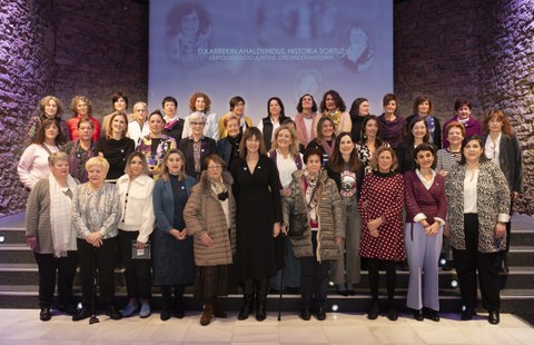 Kooperatiben Kontseilua y Konfekoop rinden homenaje a las pioneras del cooperativismo