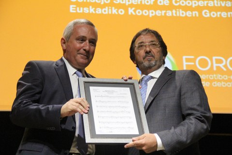 La canción 'Bi hanka' de la sinfonía cooperativa de MONDRAGON, patrimonio del movimiento cooperativo vasco