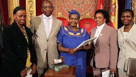 Laboral Kutxa y el Gobierno de Navarra han convocado una nueva edición del "Premio Internacional Navarra a la Solidaridad"