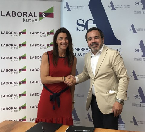 LABORAL Kutxa y SEA renuevan su acuerdo de colaboración