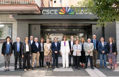 Las cooperativas y el Gobierno acuerdan seguir impulsando el modelo