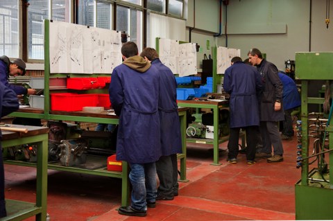 Lea Artibai Ikastetxea apuesta por la empleabilidad de sus alumnos y obtiene la colocación de 40 personas en el último trimestre de 2014