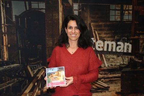 María García, recibe el premio de Viajes Eroski