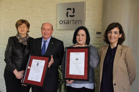 Osarten recoge el certificado AENOR de "Empresa saludable"