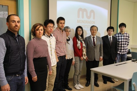 Profesores de la Universidad Tecnológica de Nagaoka visitan Arrasate