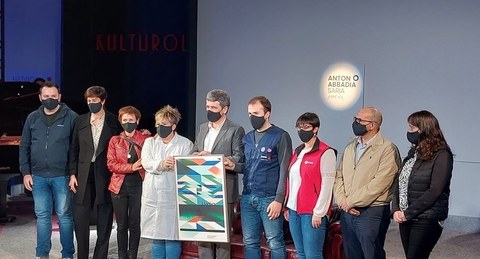 Representantes de las ocho cooperativas del Grupo Fagor reciben el Abbadia Saria