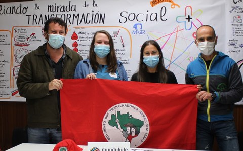 Representantes del MST de Brasil visitan cooperativas de MONDRAGON
