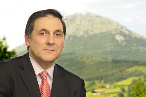 Txomin García, Presidente del Consejo Rector de Caja Laboral: "Queremos realizar una ampliación de capital de 165 millones de euros"