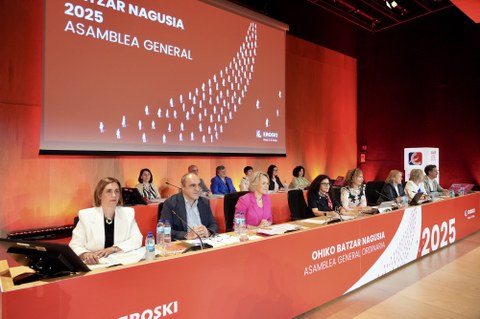 2024ko gaindiki garbi gehienak ondarea indartzera bideratzea erabaki du Eroskik bere Batzar Nagusian