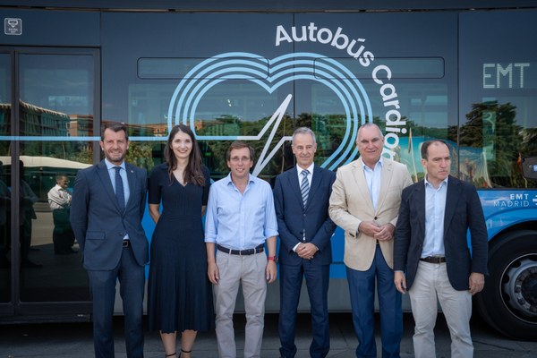 Acto_Desfibriladores__31.jpg Acto_Desfibriladores__31.jpg