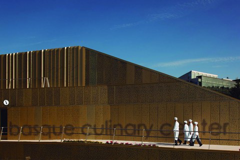 Basque Culinary Centerrek 10 urte bete ditu, gastronomia sustatzen