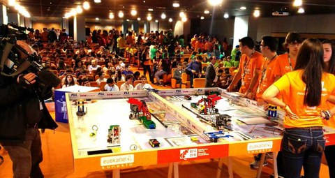 Bi euskal talderen berrikuntza eta ekintzailetza saritua izan da First Lego League lehiaketan