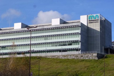 Bi ikastaro berri abiatuko ditu Mondragon Unibertsitateko Goi Eskola Politeknikoak udan eta datorren ikasturtean