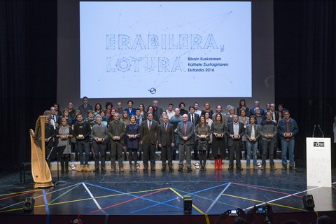 Hizkuntza kudeaketarako Bikain Ziurtagiriak banatu dira