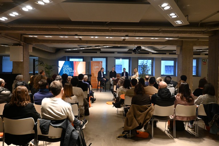 DSC_0779.JPG DSC_0779.JPG