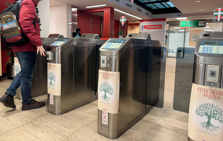 Eroski.png Eroski.png