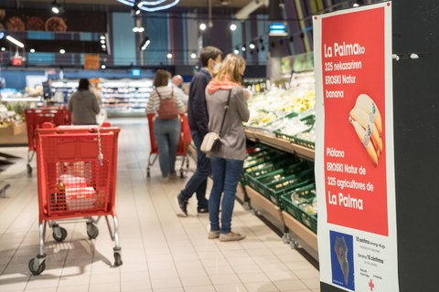 Eroskik elkartasun kanpaina abiatu du Palmako sumendiak kaltetutakoei laguntzeko