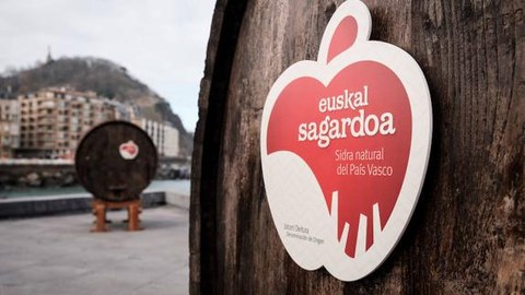 Eroskik 'Euskal Sagardoa' Jatorri izenari lagunduko dio